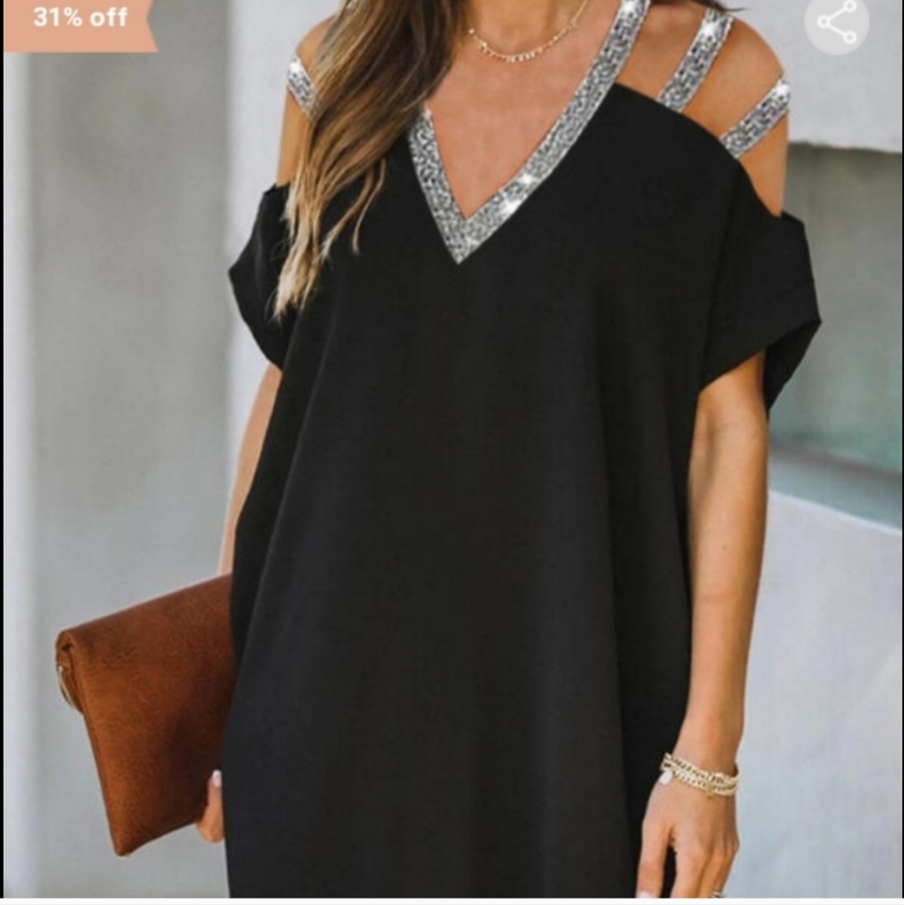 NWT-Black shift dress